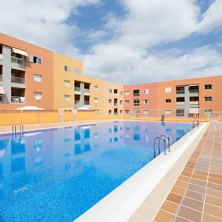 아파트 Calido Apartamento, Piscina, Wi-fi *