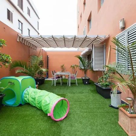 Calido Apartamento, Piscina, Wi-fi 칸델라리아