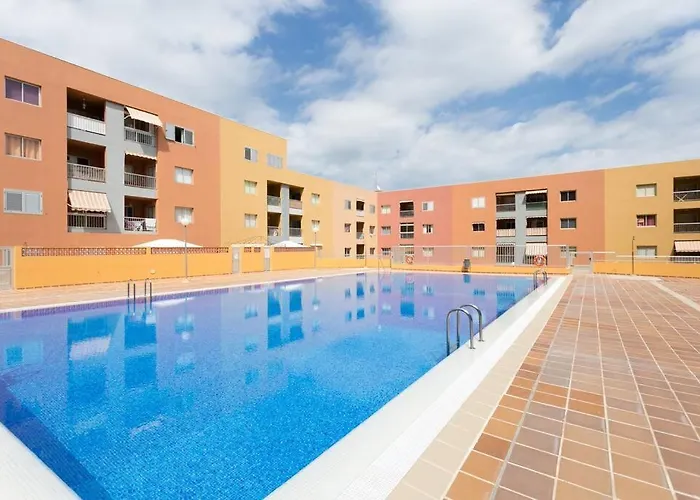 Appartamento Cálido Apartamento, Piscina, Wi-fi *